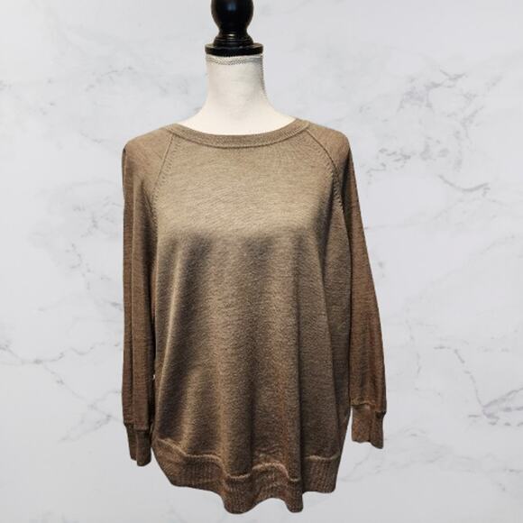 J.Crew 100% Merino Wool Crewneck Sweater Relaxed Fit Size Medium - Picture 1 of 5